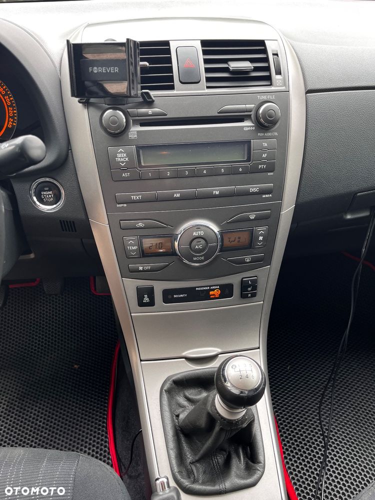 Toyota Corolla 2.0 D-4D Prestige - 23
