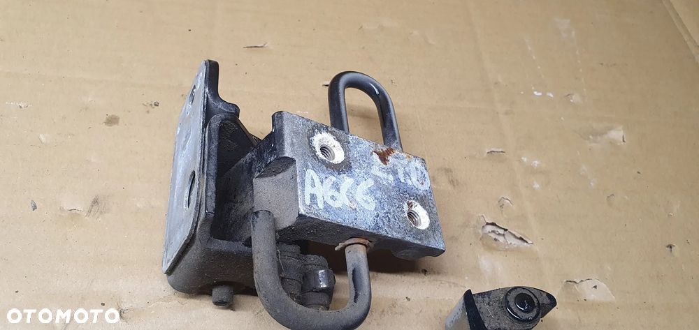 Zawias zawiasy drzwi lewy tył para Audi A6 C6 8E0833411 - 2