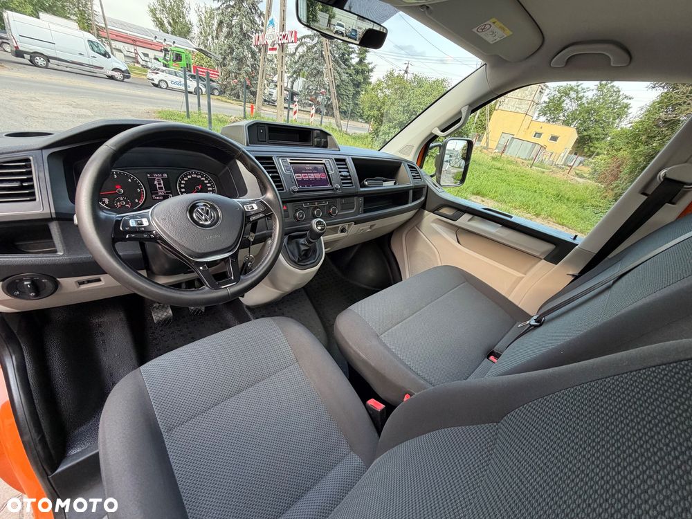 Volkswagen Transporter - 16