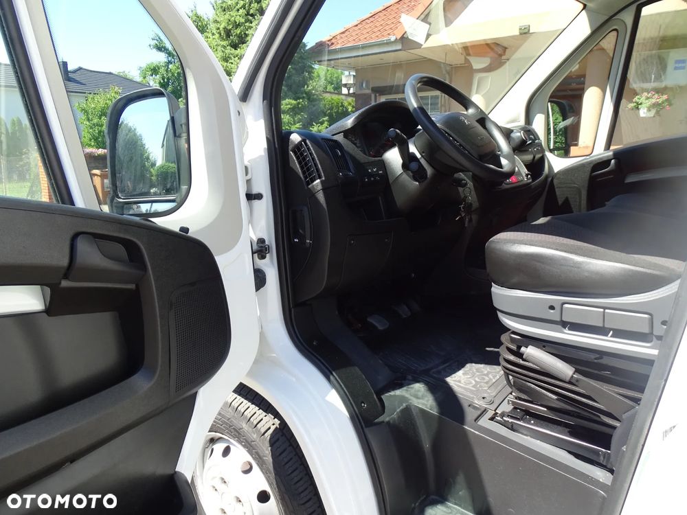 Peugeot BOXER-150 KM , KLIMATYZACJA -KONTENER ,WINDA- KLAPA  - DHOLLANDIA + DOKUMENTY , KOŁA 16 CALI.  ZAREJESTROWANY NA MNIE. - 6