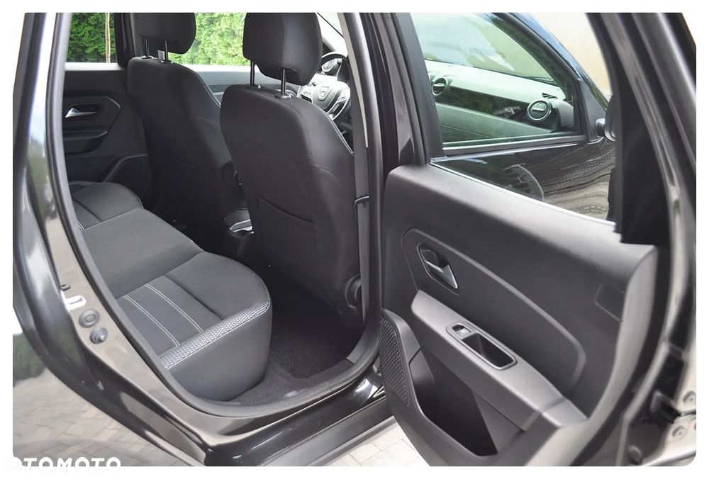 Dacia Duster 1.6 SCe Prestige - 28