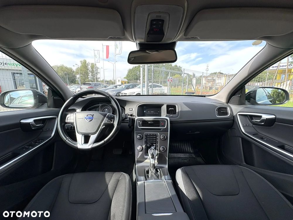 Volvo V60 T4 Momentum - 22
