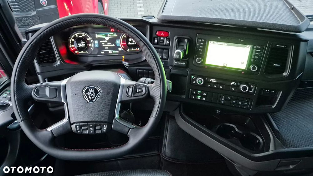 Scania SCANIA///S530///V8///2022/// FULL LED///ALUFELGI/// KLIMATYZACJA POSTOJOWA/// ZABUDOWY MIĘDZYOSIOWE/// SKÓRZANE FOTELE///WAGA/// STAN JAK NOWY///RETARDER/// - 29