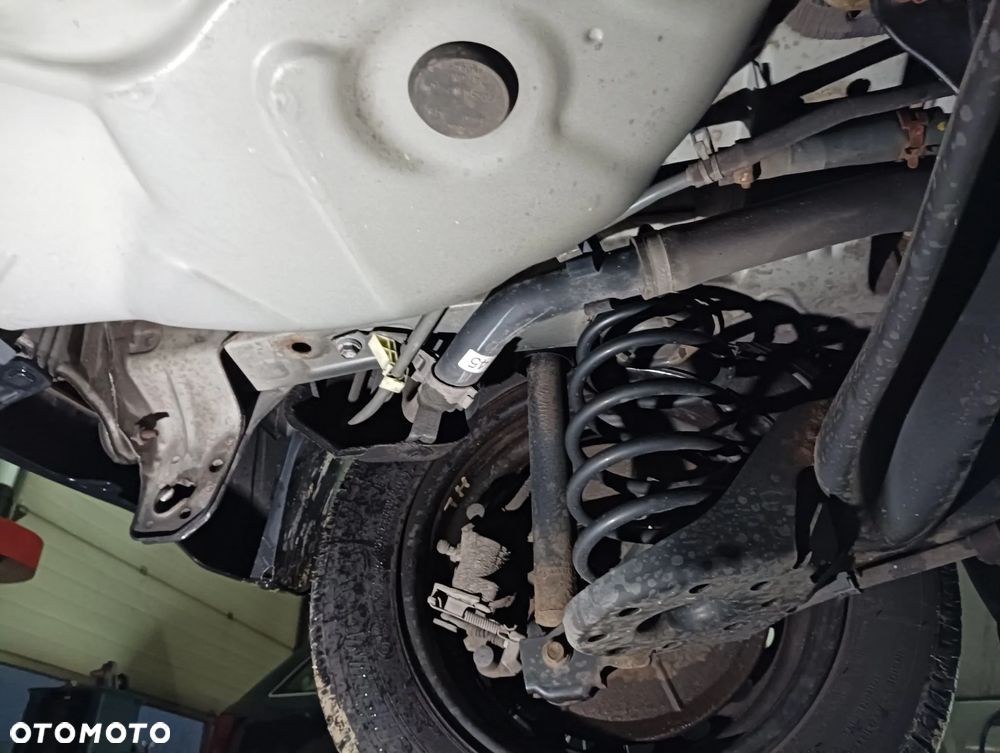 Toyota Yaris 1.33 VVT-i Cool - 25