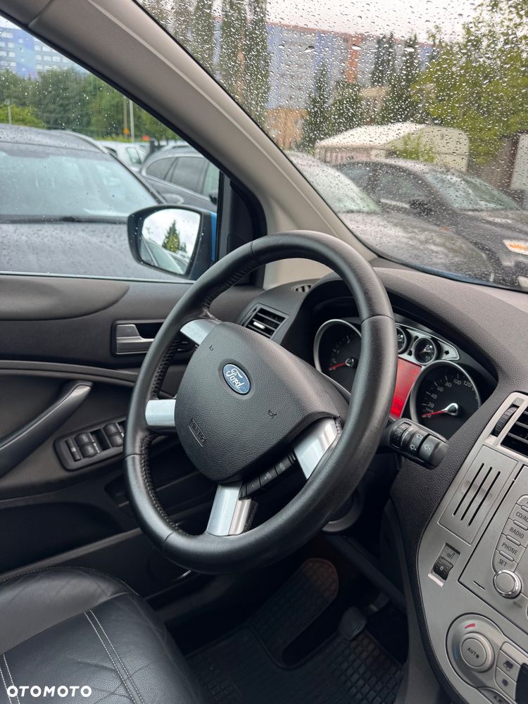 Ford Kuga 2.0 TDCi 4x4 Titanium - 21