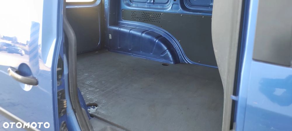 Volkswagen CADDY - 16