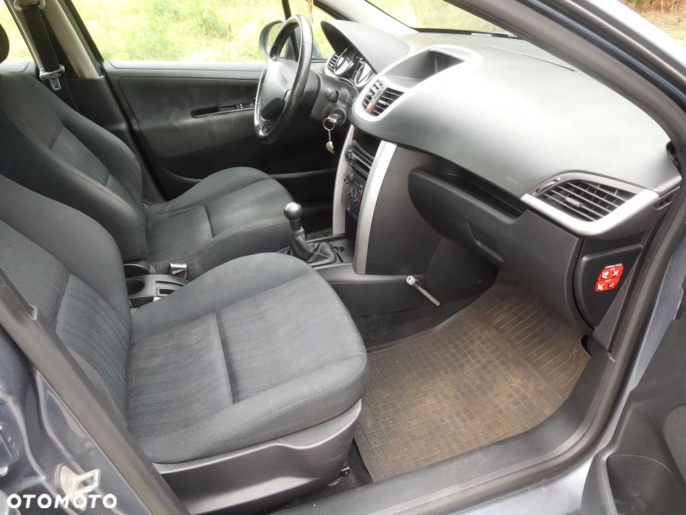 Peugeot 207 1.4 Trendy - 7