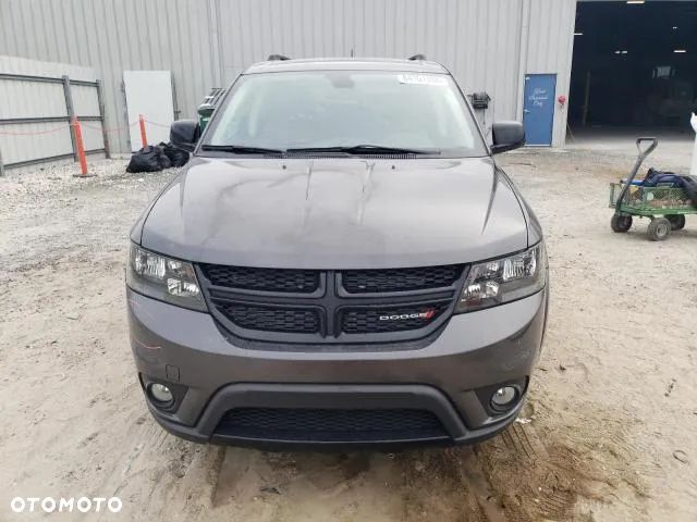 Dodge Journey - 5