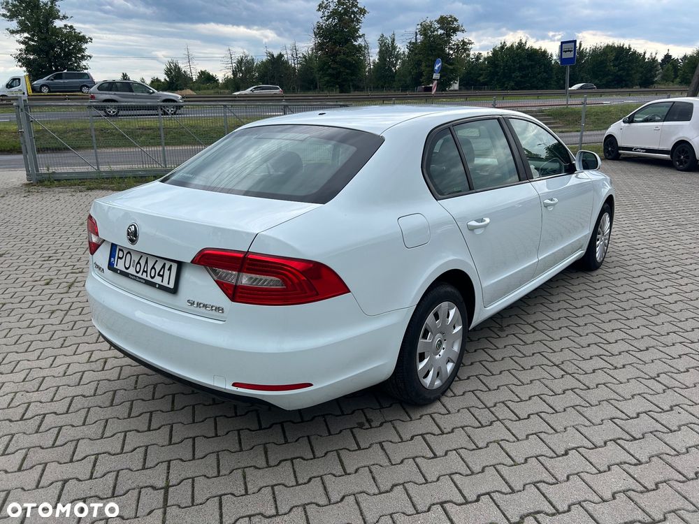 Skoda Superb 2.0 TDI Elegance - 3