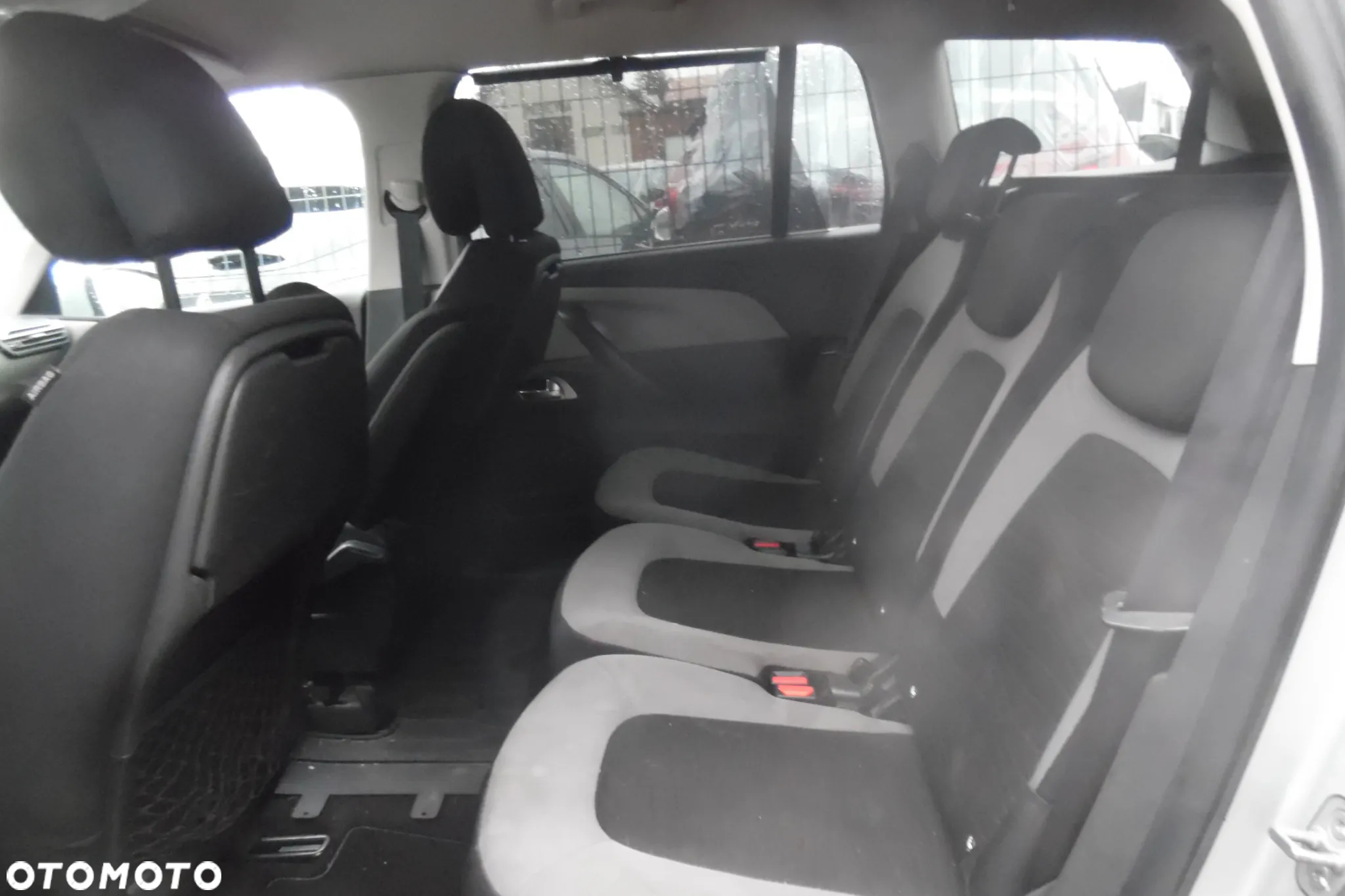 Citroën C4 Grand Picasso 1.6 e-HDi Attraction - 10