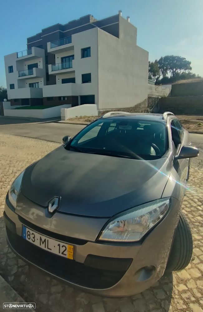 Renault Mégane Sport Tourer 1.5 dCi Dynamique S - 2