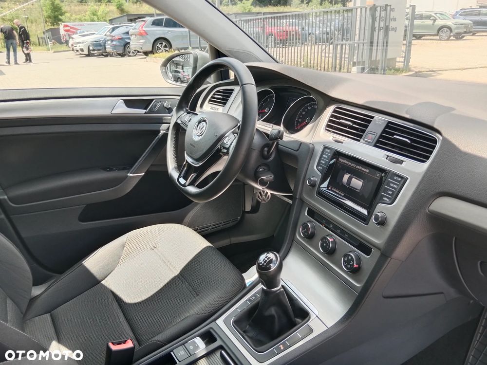 Volkswagen Golf 1.4 TSI BMT Comfortline - 29