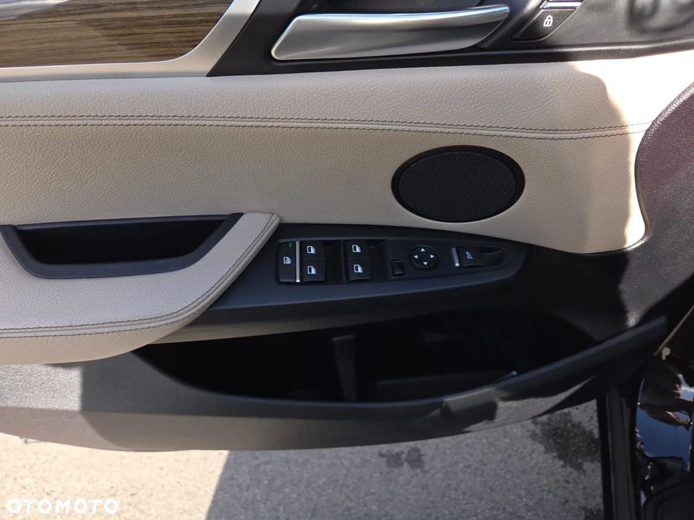 BMW X3 xDrive20i - 11