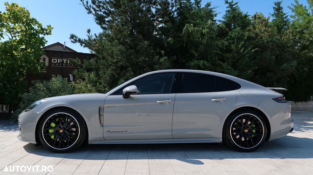Porsche Panamera 4 E-Hybrid Platinum Edition - 4