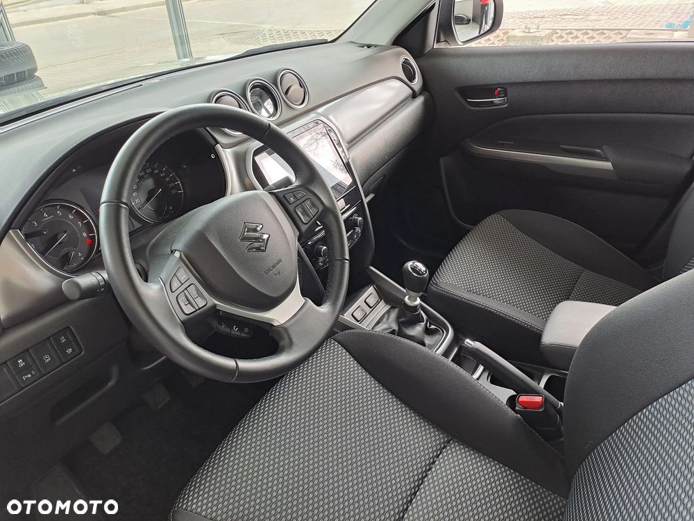 Suzuki Vitara 1.4 Boosterjet mHEV Premium Plus 2WD - 8