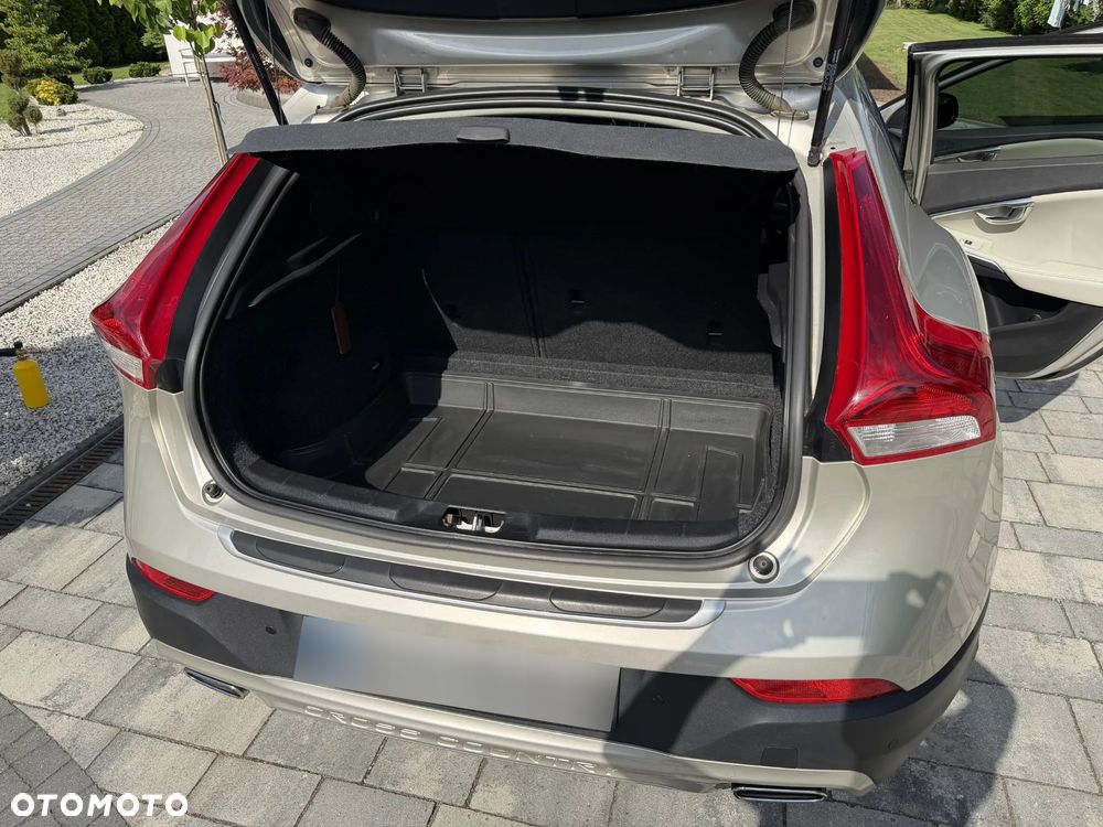 Volvo V40 T3 Drive-E Summum - 11