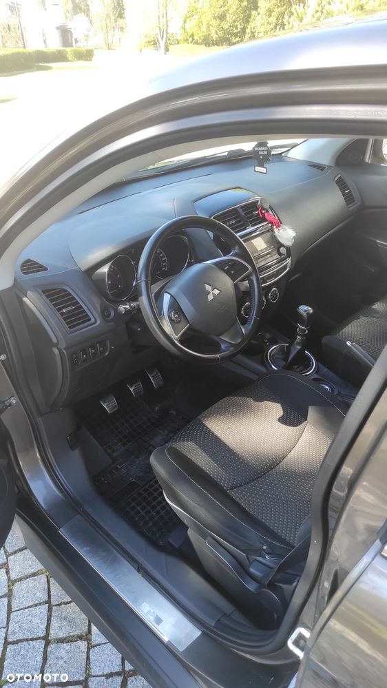 Mitsubishi ASX 1.8 DID Instyle 4WD AS&G - 10