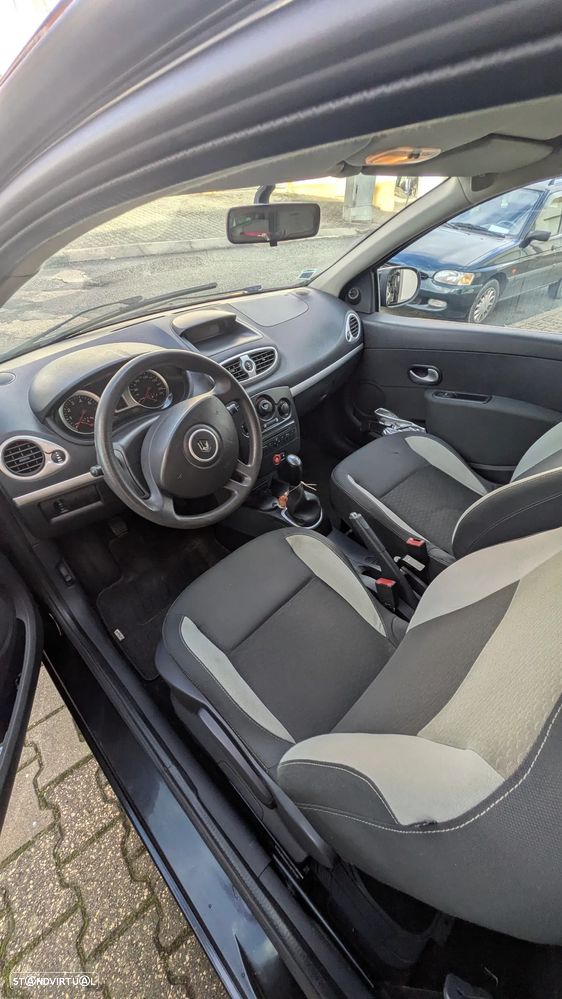 Renault Clio - 5