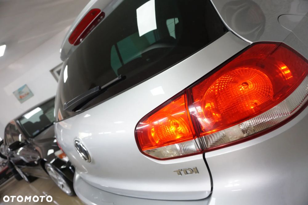 Volkswagen Golf 2.0 TDI DPF DSG Comfortline - 14