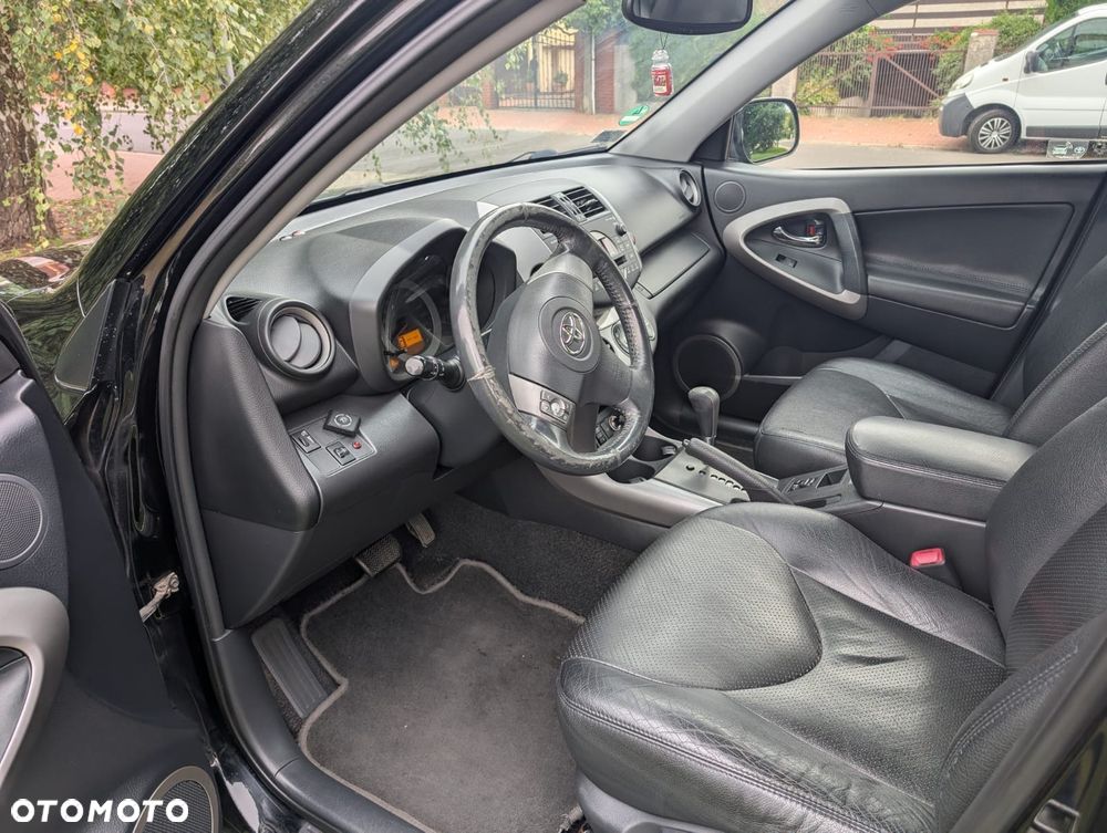 Toyota RAV4 2.0 VVT-i Prestige - 3