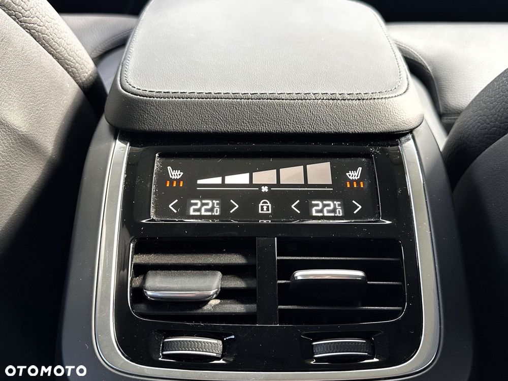 Volvo XC 90 - 17