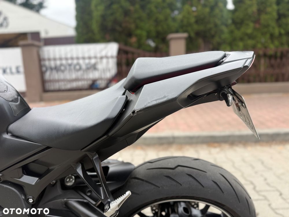 Honda CBR - 18