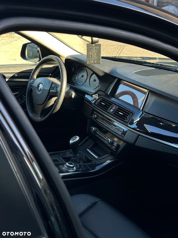 BMW Seria 5 520d Luxury Line - 18