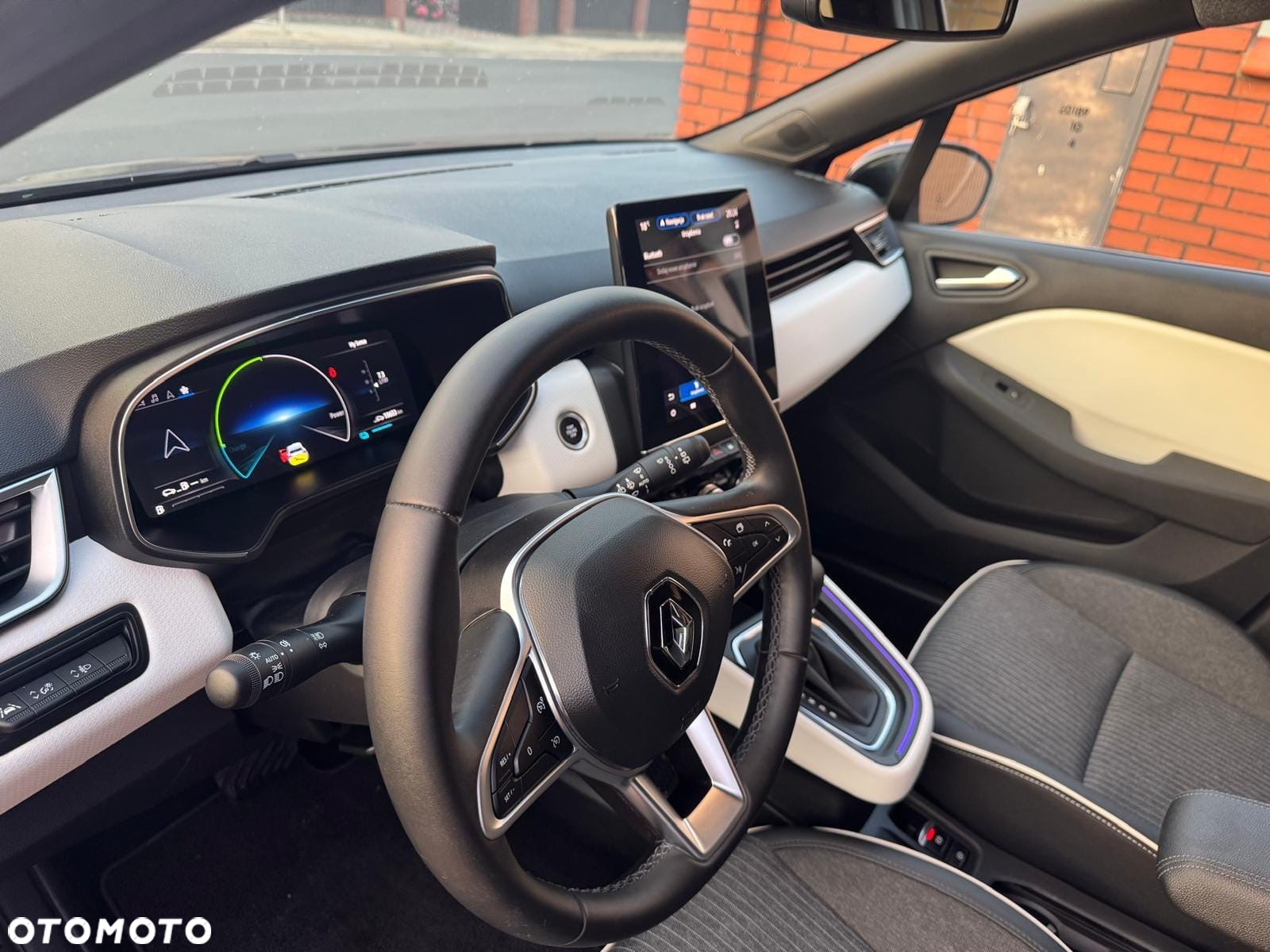 Renault Clio E-TECH Full Hybrid 145 TECHNO - 12