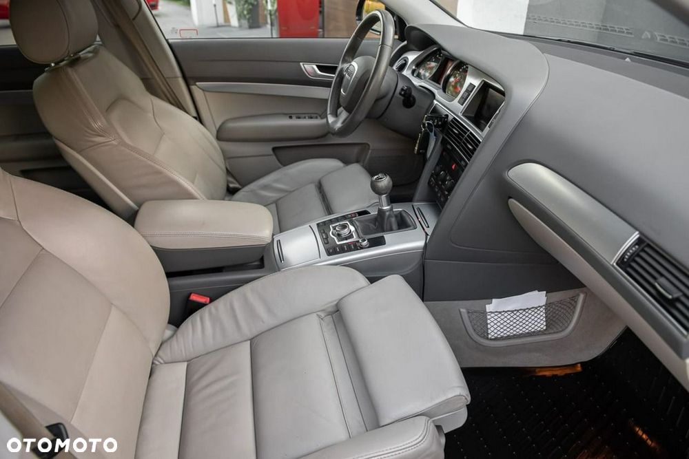 Audi A6 Avant - 25
