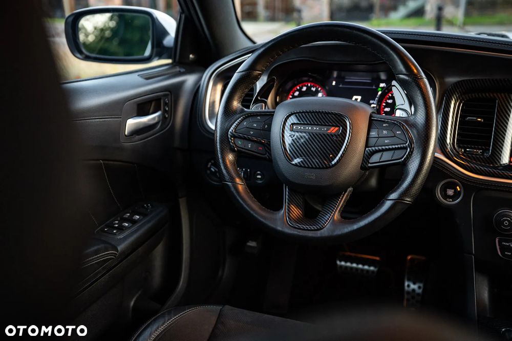 Dodge Charger 5.7 R/T Daytona - 32