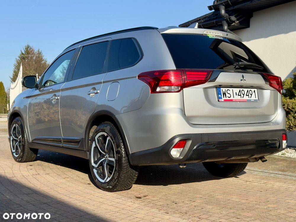 Mitsubishi Outlander - 6