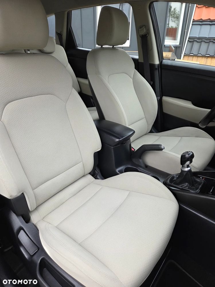 Kia Carens 1.6 GDI Edition 7 - 19