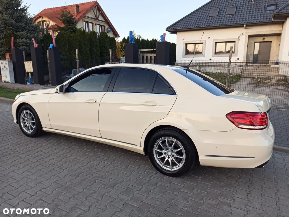 Mercedes-Benz Klasa E 220 BlueTEC 4Matic 7G-TRONIC - 7