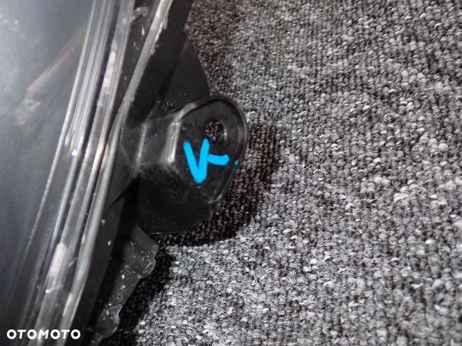 TOYOTA YARIS III LED LIFT 14-17 reflektor lewy lampa lewa - 2