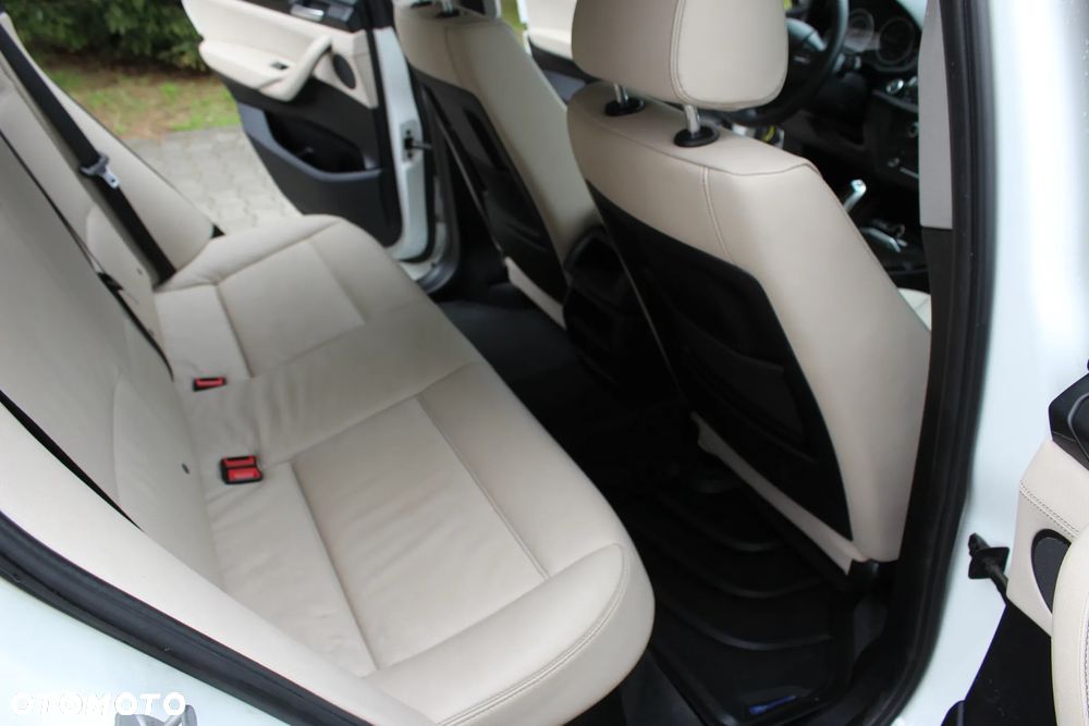 BMW X3 xDrive20d Luxury Line - 22