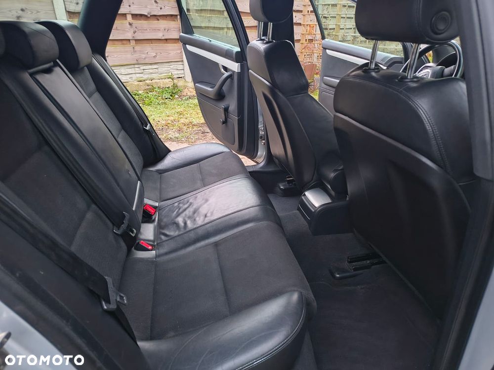 Audi A4 Avant 2.0 TDI multitronic - 18