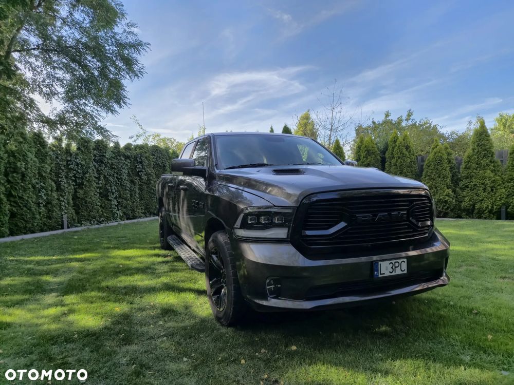 Dodge RAM 5.7 4x4 - 11