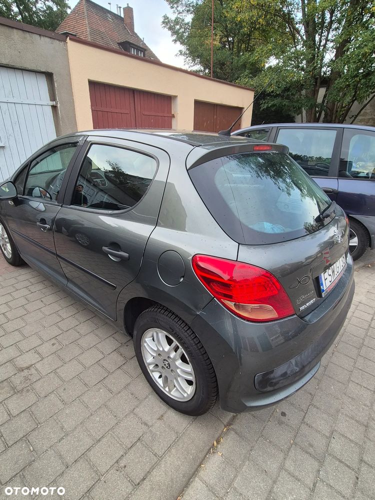 Peugeot 207 - 3