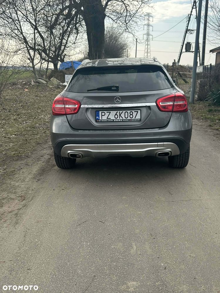 Mercedes-Benz GLA 220 CDI 4Matic 7G-DCT - 4