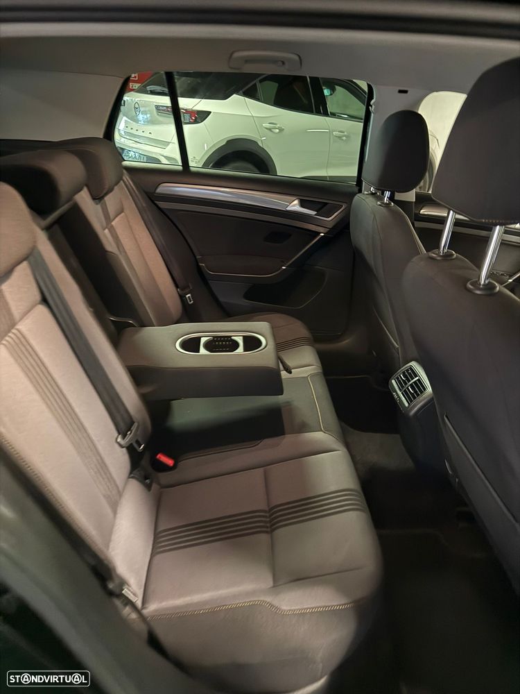 VW Golf 1.2 TSi BlueMotion Comfortline - 2