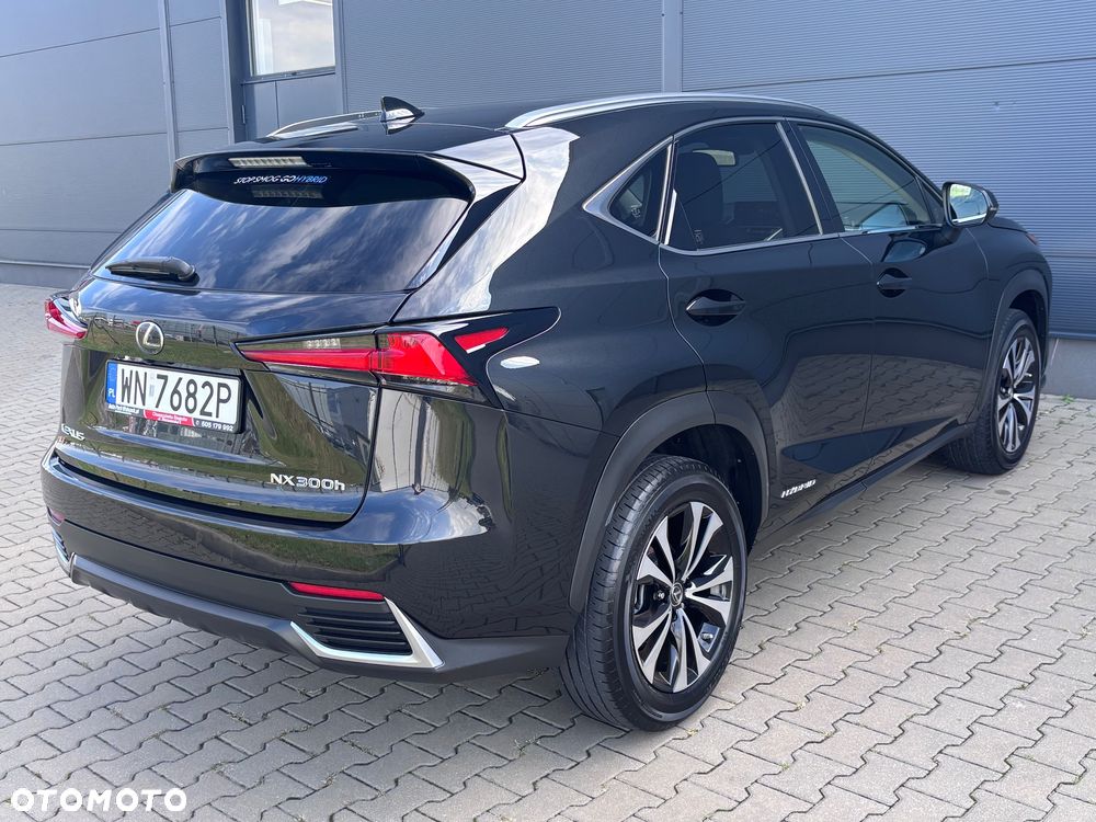 Lexus NX 300h F Impression AWD - 10