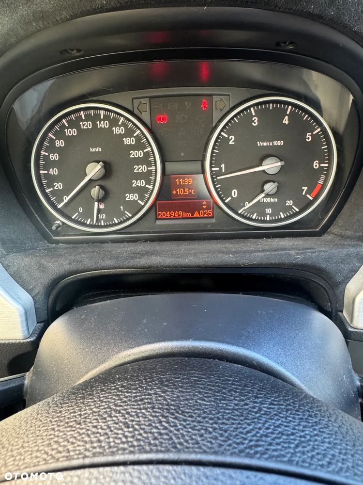 BMW Seria 3 320i - 17
