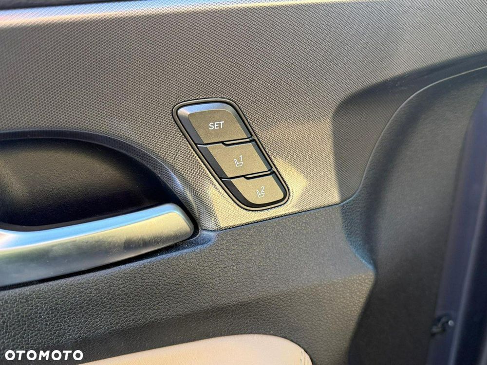 Hyundai Santa Fe - 31