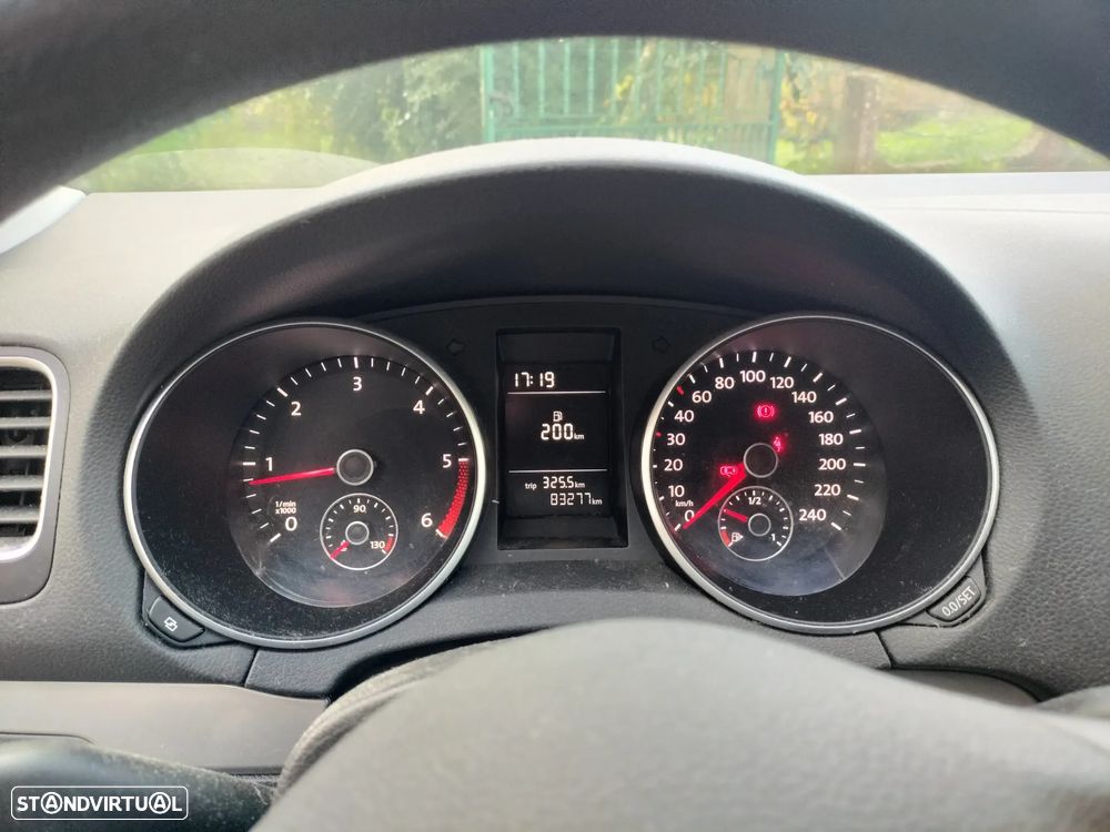 VW Golf 1.6 TDi Trendline BlueMotion - 2