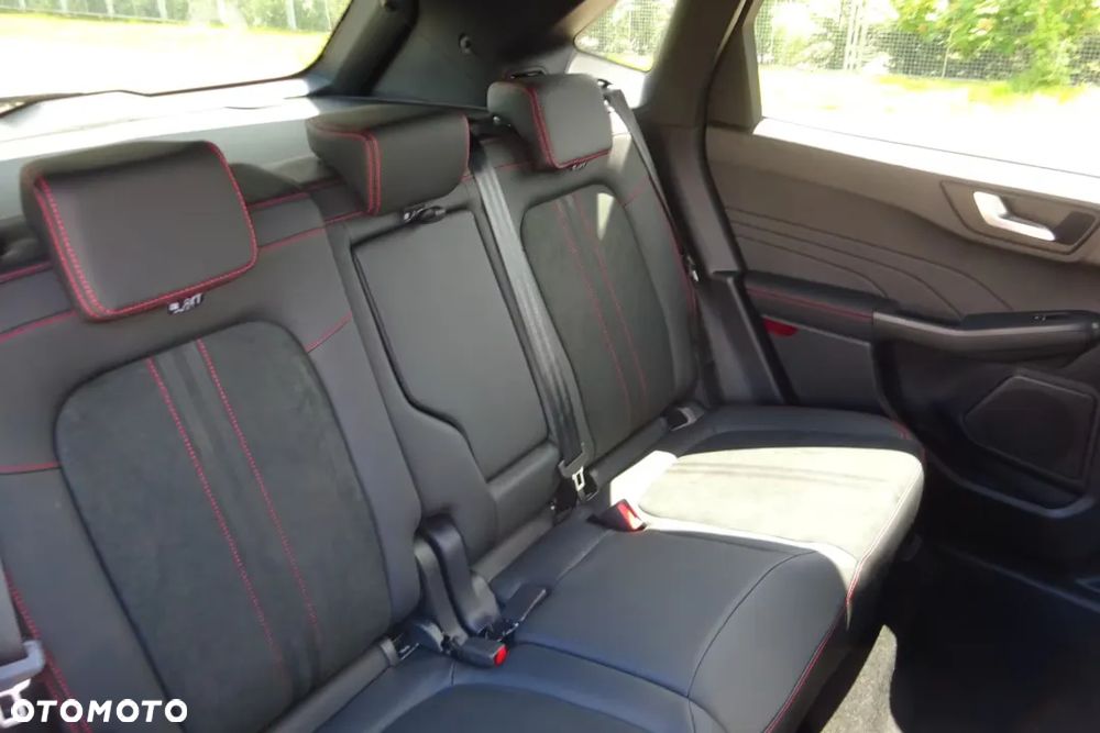 Ford Kuga 2.5P PHEV FWD ST-Line X eCVT - 9