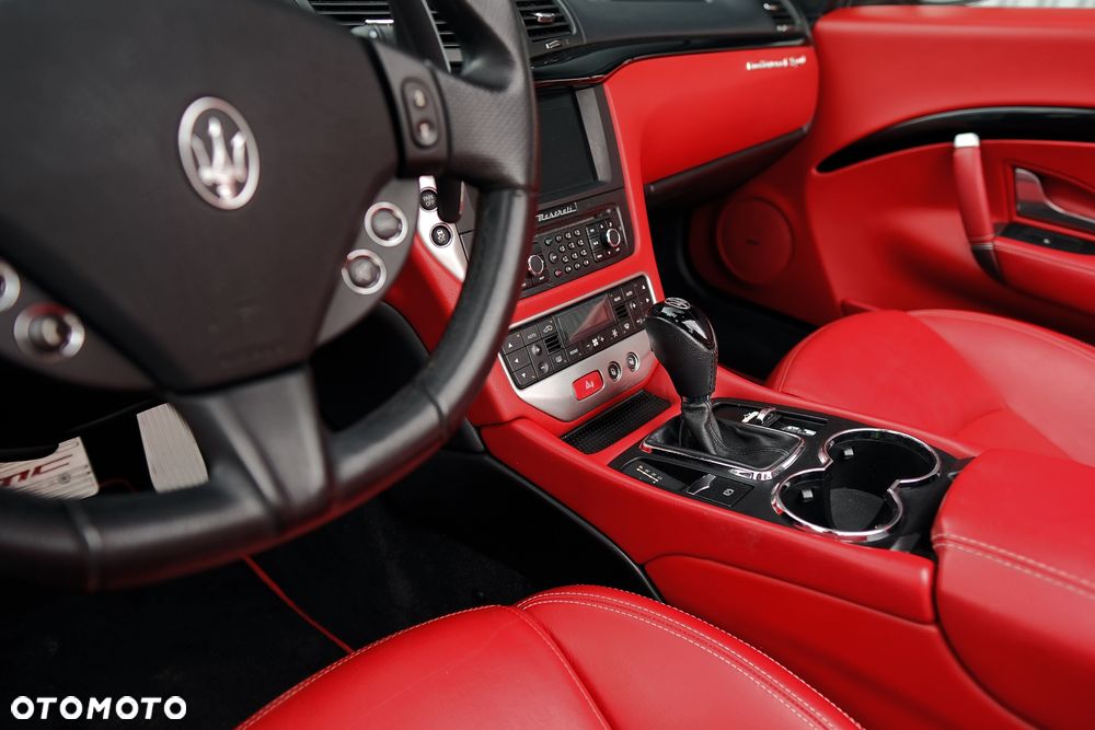 Maserati GranTurismo Sport - 13