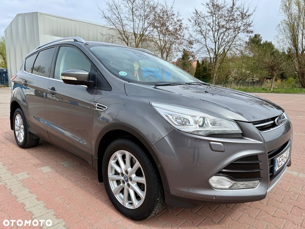 Ford Kuga 2.0 TDCi 2x4 Titanium - 10
