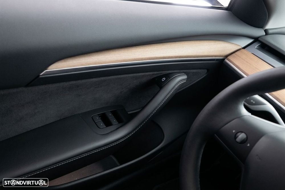 Tesla Model 3 Long-Range Dual Motor AWD - 9