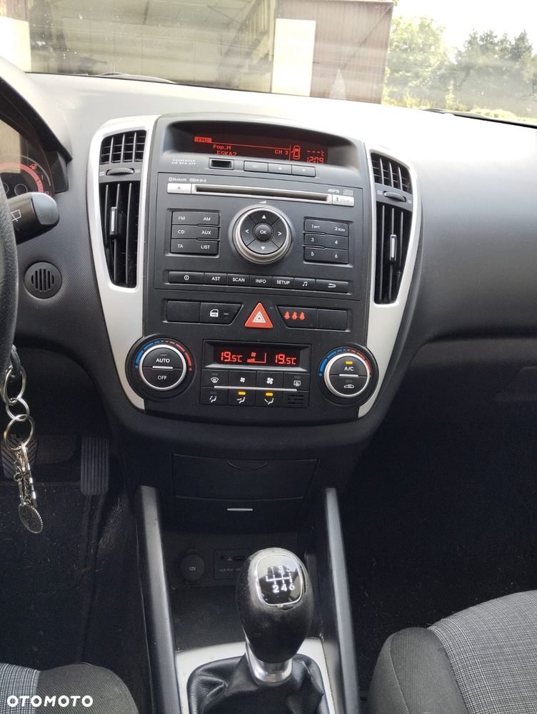 Kia Ceed 1.6 Crdi M Euro2012 - 5