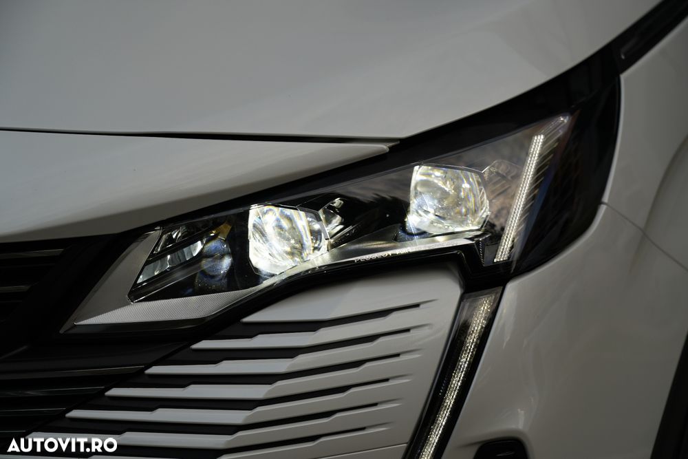 Peugeot 3008 PHEV EAT8 4X4 GT Pack - 35
